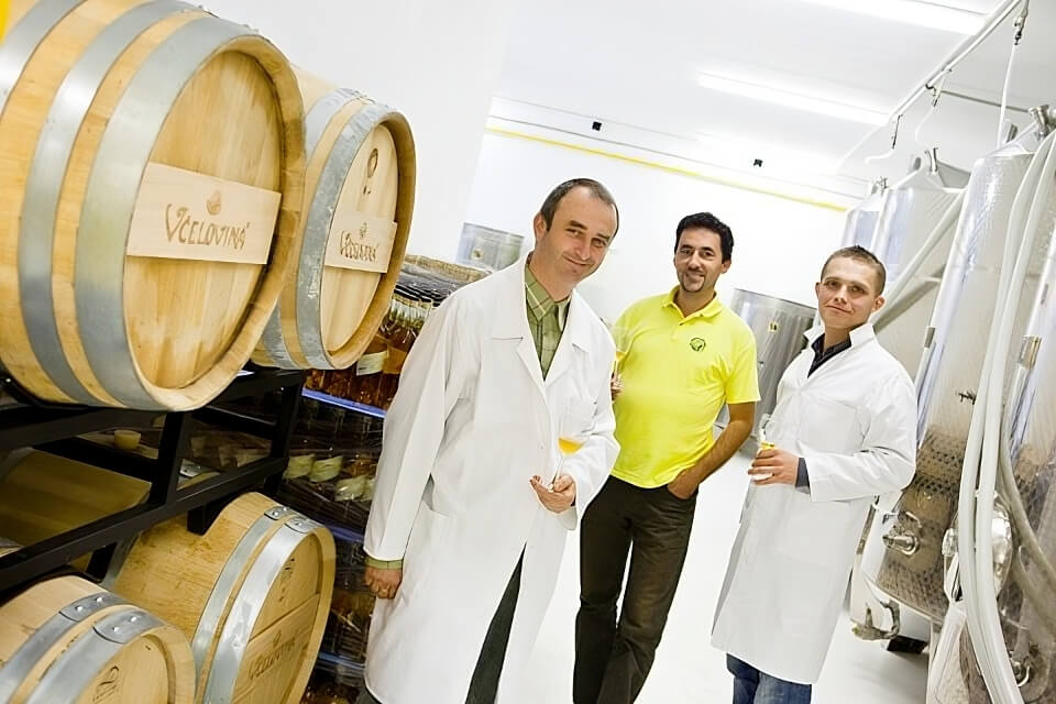 Spojilo nás včelárenie